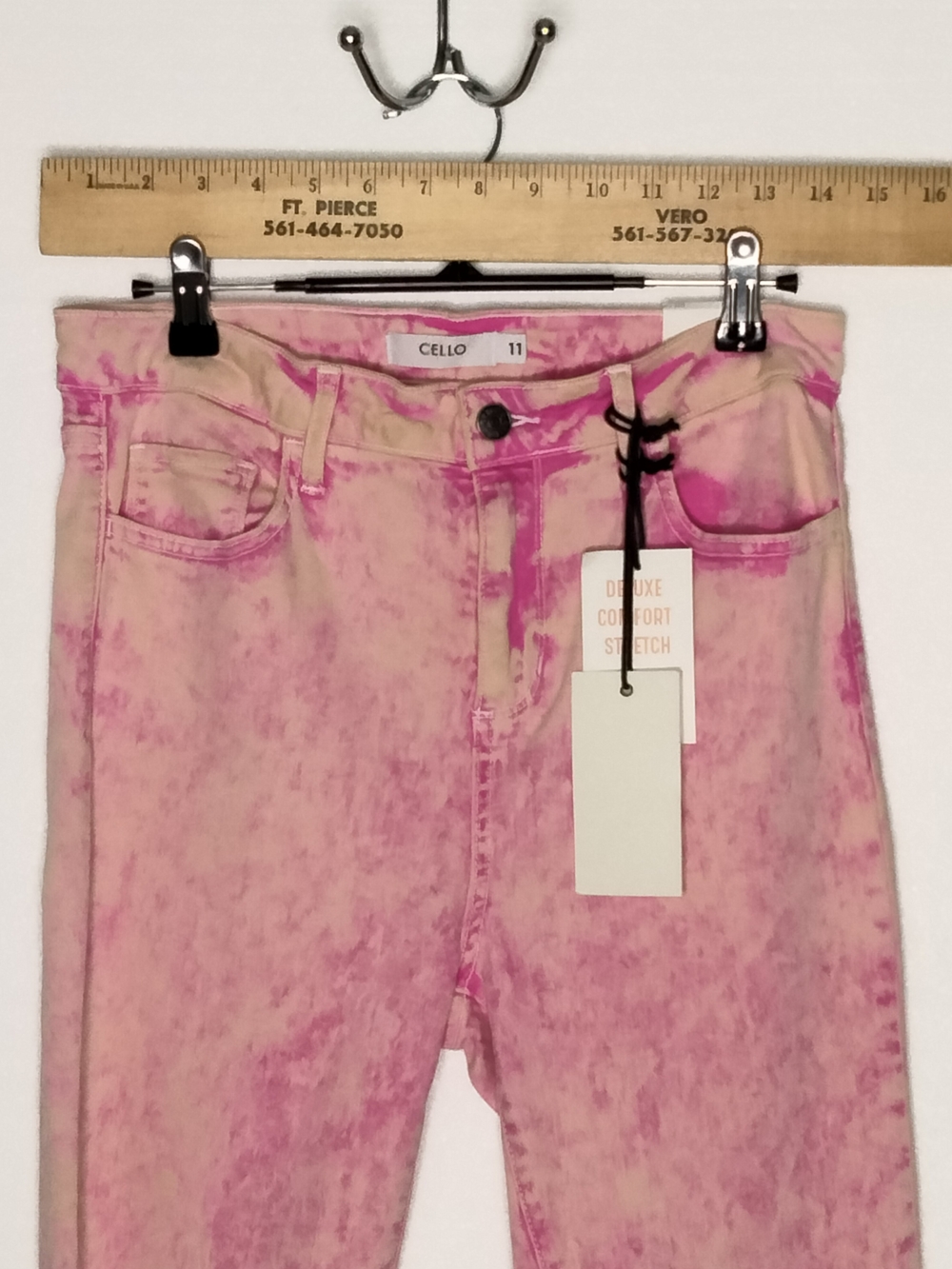 NWT Cello Pink Acid-Wash Stretch Skinny Jeans - Picture 4 of 7